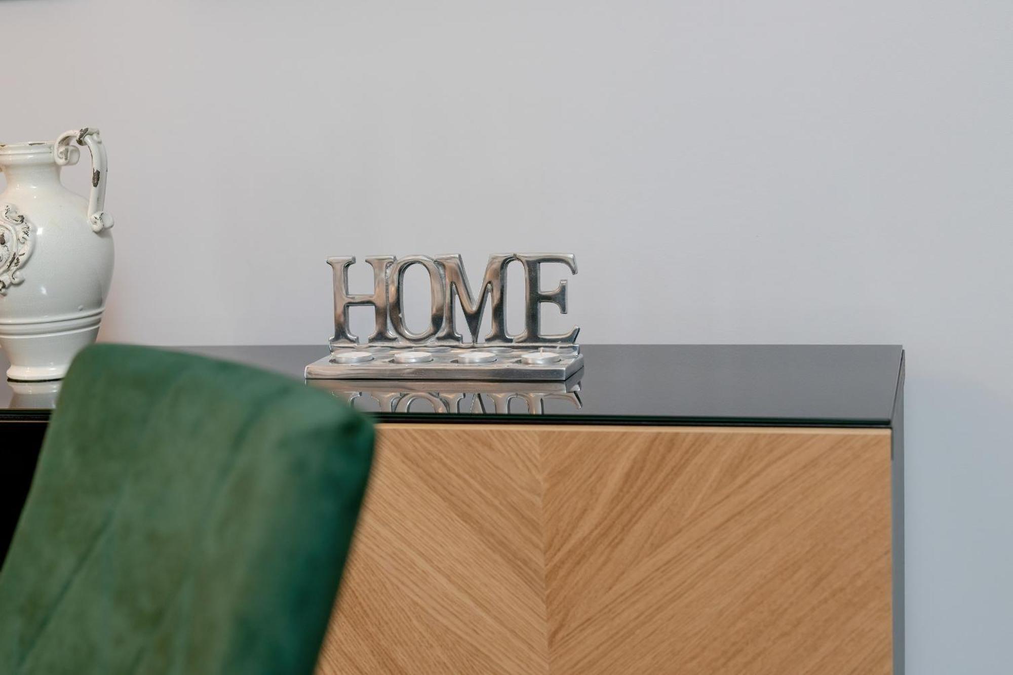 Apartament Beautiful With Balcony & Free Garage By Renters *